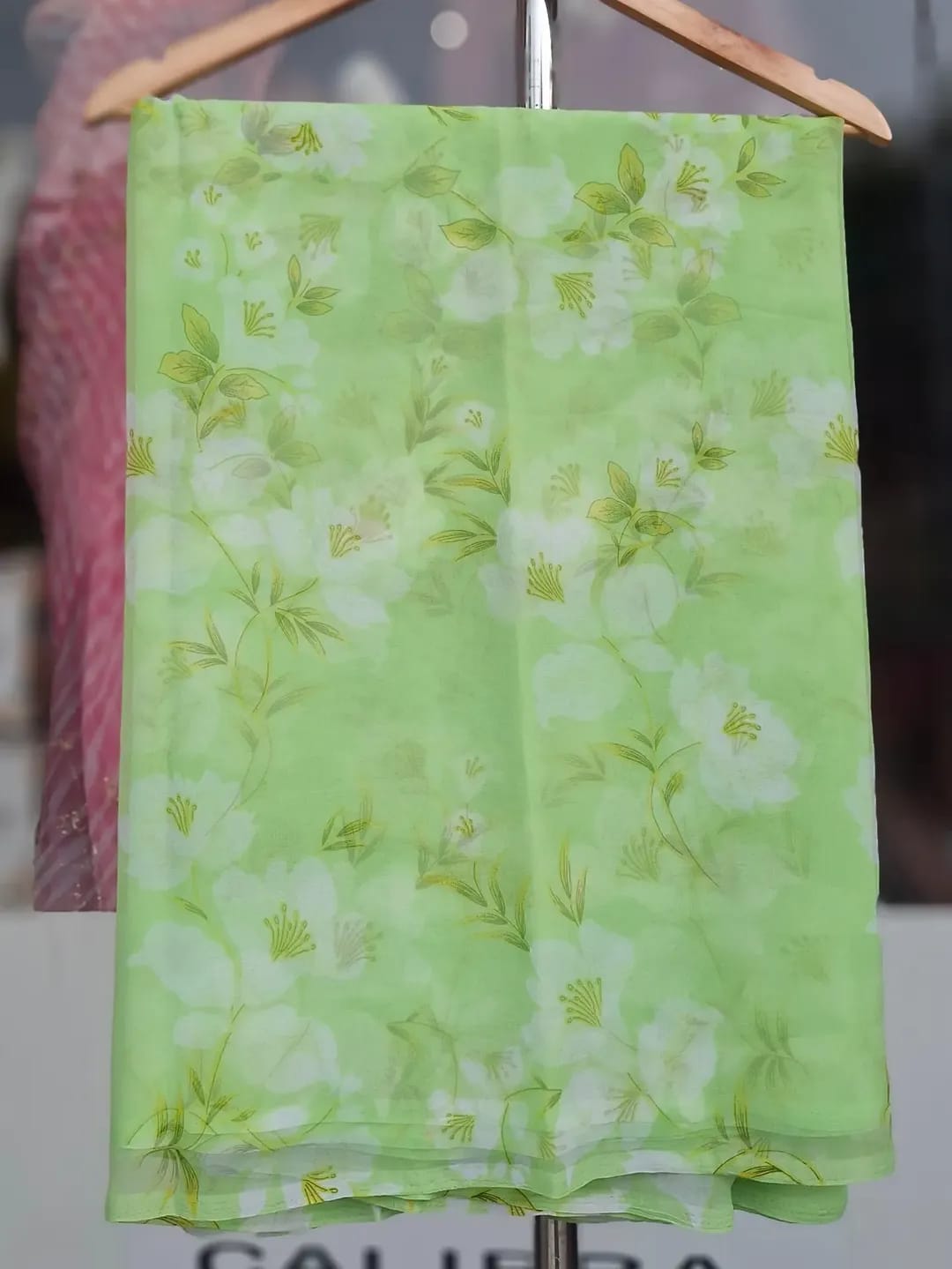 Floral Printed Royal Georgette Saree| 6 Different Colors