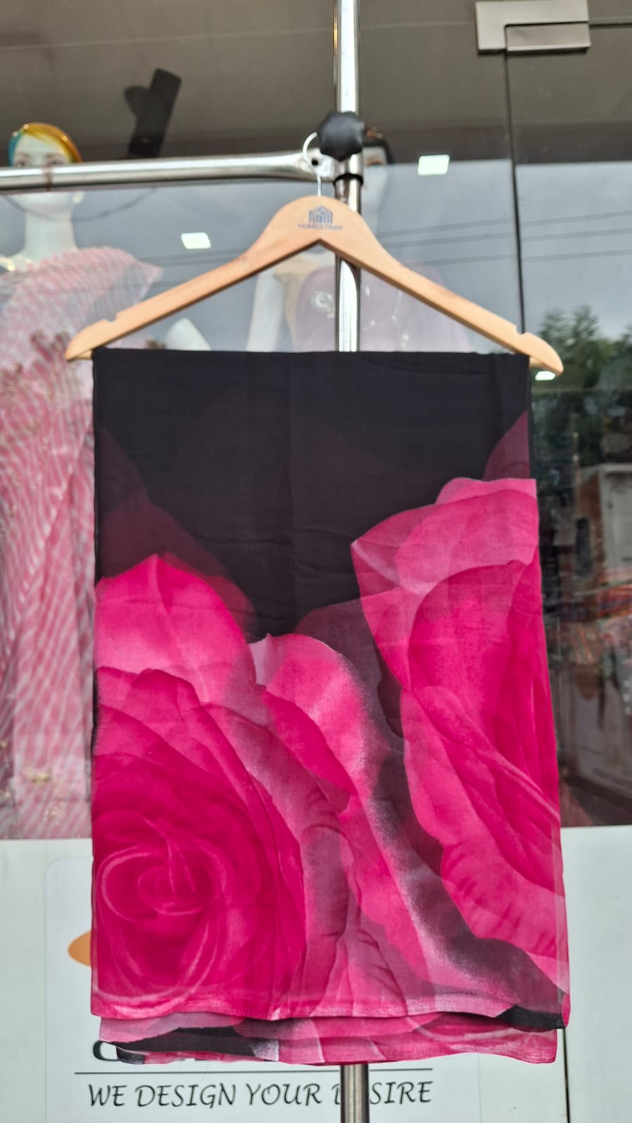 Royal Georgette Oversized Rose Print Saree-Without Blouse| 10 Different Colours