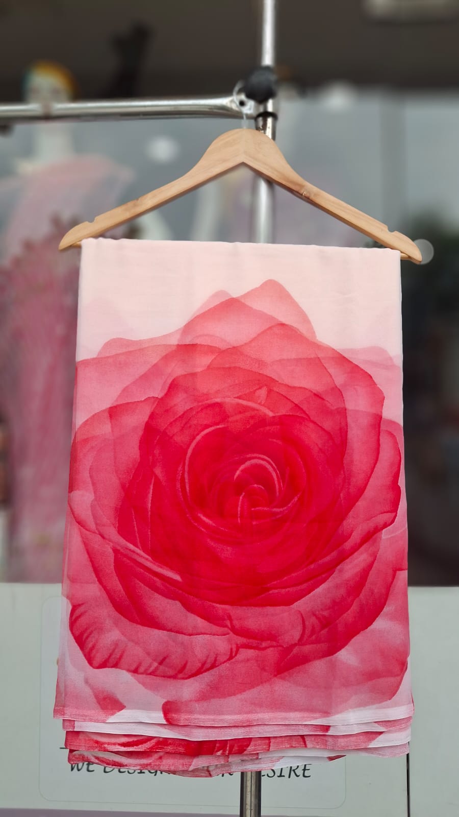 Royal Georgette Oversized Rose Print Saree-Without Blouse| 10 Different Colours