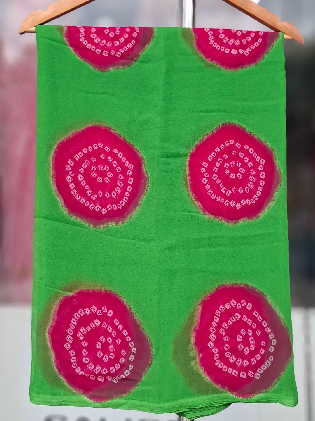Royal Georgette Bandhani Print Saree | Ultra-Lightweight & Easy Wash