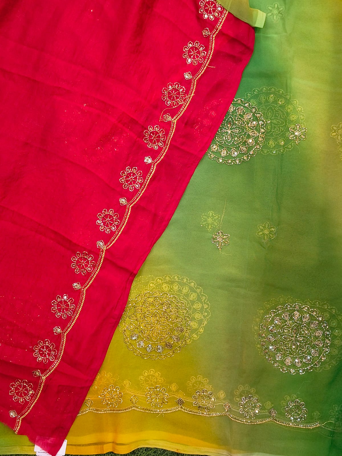 Dual-Shade Royal Georgette Saree with Embroidered Blouse Piece| 4 Different Colors